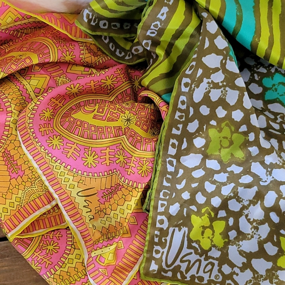 Set of 2 Vena vintage scarves